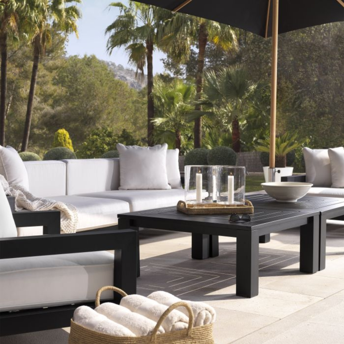 Sommer 2025: Outdoor-Luxus neu definiert – mit Möbeln von Eichholtz & Royal Botania
