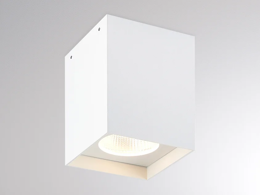 AEON von Molto Luce