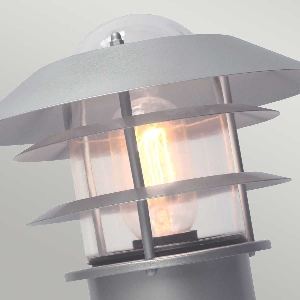 Bodenleuchten, Pollerleuchten, Kandelaber & Bodenlampen für außen von Elstead Helsingor 1 Licht Sockellaterne - Silber HELSINGOR-PED
