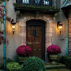 Serie VENETIAN RAIN VON ELSTEAD von Elstead von Elstead Venezianischer Regen 3 Licht große Wandlaterne - Gebürstete Bronze KL-VENETIAN2-L