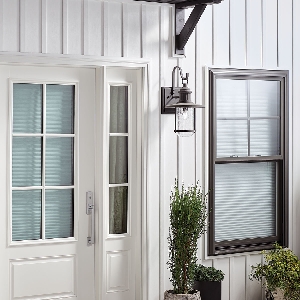 Serie RIVERWOOD VON ELSTEAD von Elstead von Elstead Riverwood XL Wandlaterne - verwittertes Zink KL-RIVERWOOD2-XL