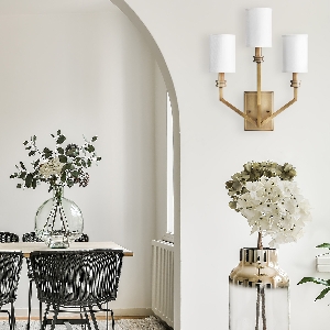 Wandleuchten & Wandlampen von Elstead Hinkley Moore 3 lt Große Wandleuchte - Heritage Brass mit elfenbeinfarbenem Leinenschirm HK-MOORE-WB3-HB