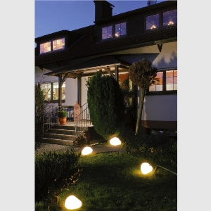EPSTEIN Design Leuchten Moderne Leuchtobjekte & Lichtobjekte für Garten und Outdoor von EPSTEIN Design Leuchten Steinleuchte 27 cm 40305