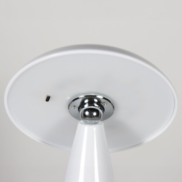 Tischleuchte  AN Tafell der Firma Steinhauer