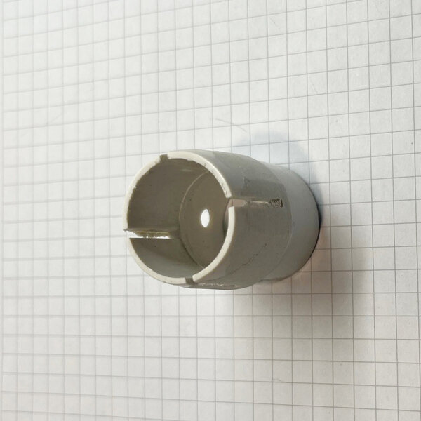 Kunststoff Befestigungsteil  der Firma Steinhauer