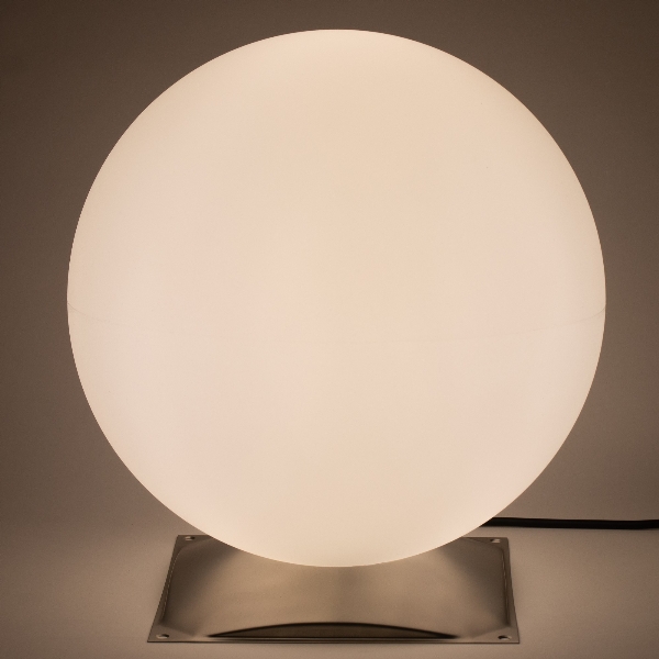 Kugelleuchte Snowball 40 cm Durchmesser mit Edelstahlfuß der Firma EPSTEIN Design Leuchten