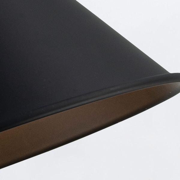 Provence 1 leichte Wandleuchte - Altmessing & Mattschwarz der Firma Elstead