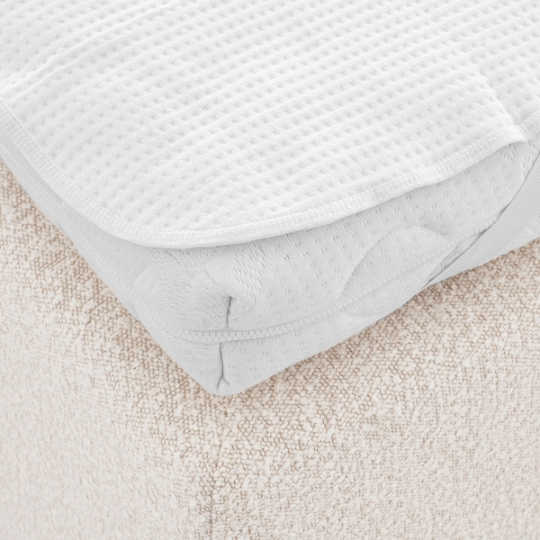 Bett Mavone der Firma Eichholtz