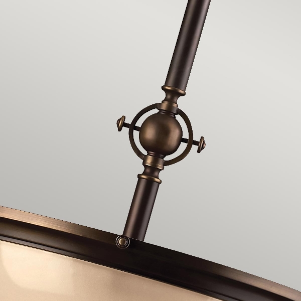 Mayflower 3 Light Pendant - Olde Bronze der Firma Elstead