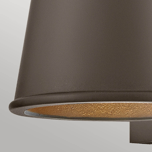 Hinkley Coastal Kleine Wandlaterne der Firma Elstead