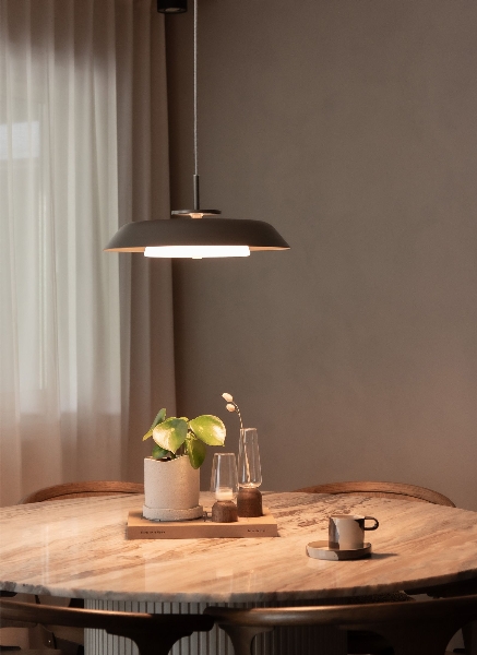 Horisont Pendelleuchte der Firma Belid Leuchten