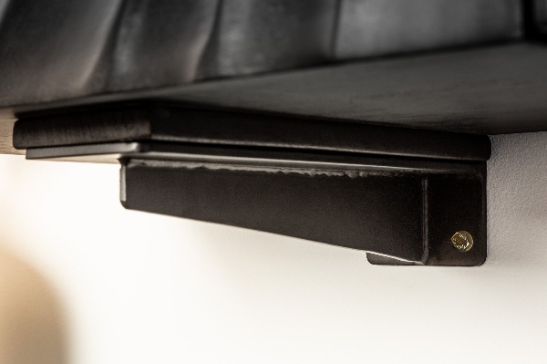 TV-Board SCORPION hängend der Firma Casa Élite