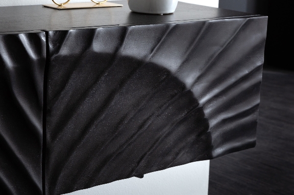 TV-Board SCORPION hängend der Firma Casa Élite