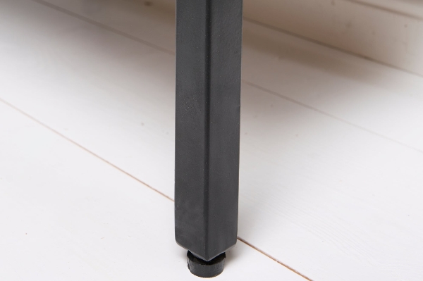 Regal IRON CRAFT der Firma Casa Élite