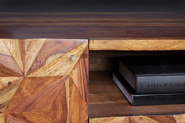 TV-Board ALPINE der Firma Casa Élite