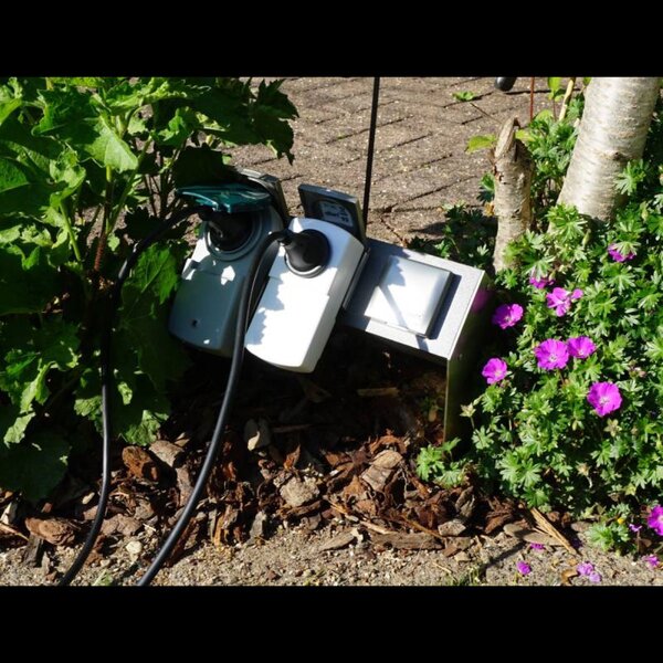 Steckdosenspieß Strombalken der Firma Albert Leuchten