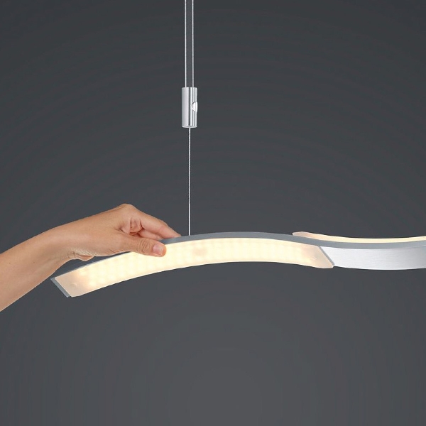 LED-Pendelleuchte Wave II der Firma BANKAMP Leuchtenmanufaktur