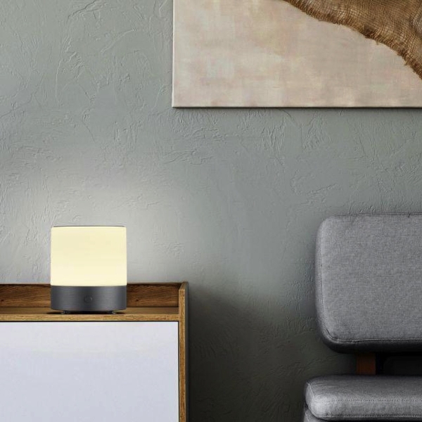 Button LED-Tischleuchte der Firma BANKAMP Leuchtenmanufaktur