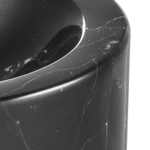 Aschenbecher oder Bowl Conex der Firma Eichholtz