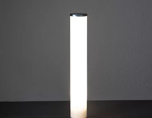 Standleuchte Light Stick Höhe 125 cm der Firma EPSTEIN Design Leuchten