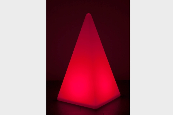 Akkuleuchte Pyramide RGB von EPSTEIN Design Leuchten