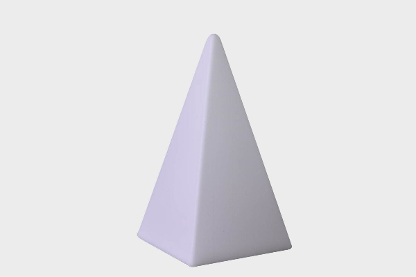 Akkuleuchte Pyramide der Firma EPSTEIN Design Leuchten