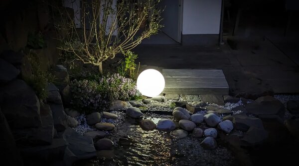 Akku-Kugelleuchte Snowball Mobil der Firma EPSTEIN Design Leuchten