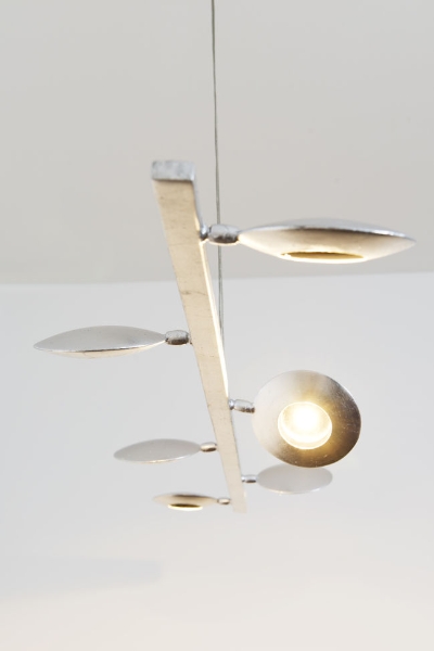 LED-Hängeleuchte SIMULATORE der Firma Holländer Leuchten