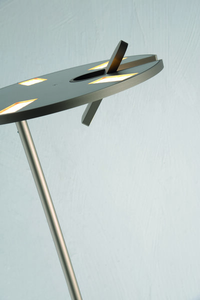 Fluter SHARE der Firma Bopp Leuchten